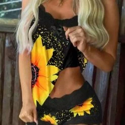 TankiniSkirt Sunflower Lace Splicing Camisole And Shorts Pajamas Set - Black